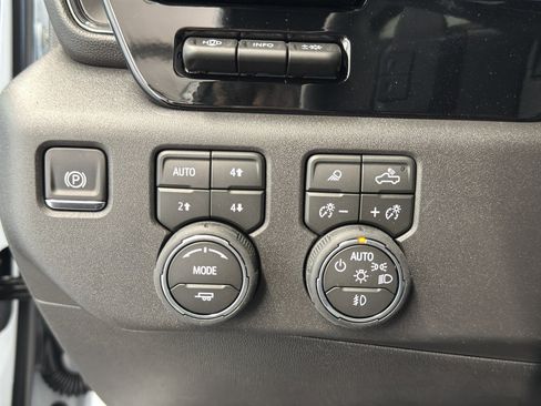 New 2026 Chevrolet Silverado 1500 ZR2 AWD/4WD image 23