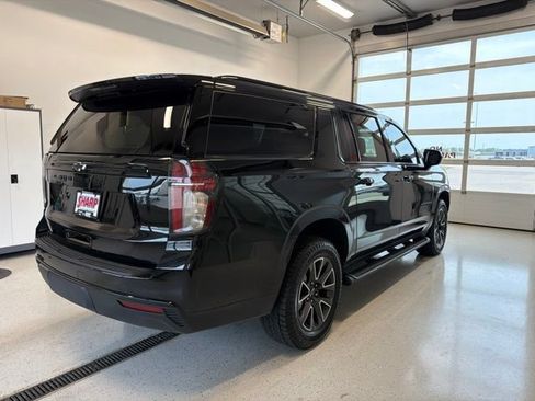 Used 2023 Chevrolet Suburban Z71 AWD/4WD image 9