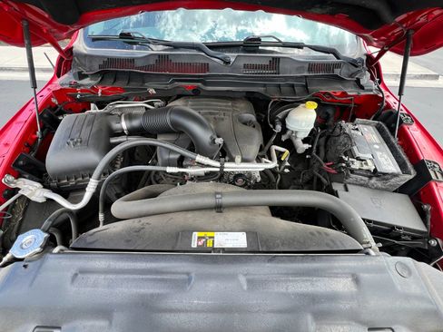 Used 2016 RAM 1500 Classic SLT AWD/4WD image 11
