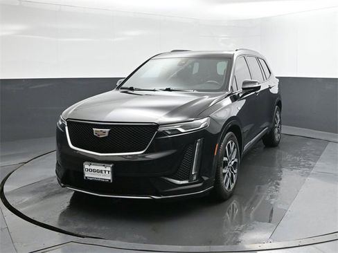 Used 2021 Cadillac XT6 Sport image 30