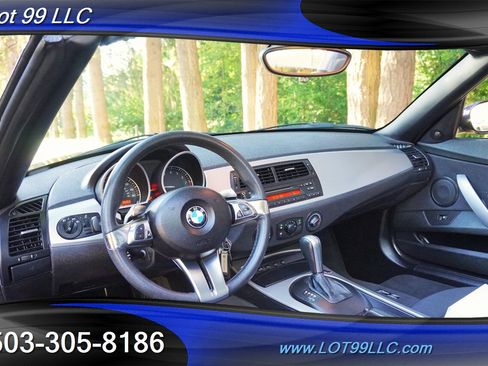 Used 2008 BMW Z4 3.0i RWD image 12