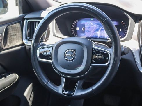 Used 2024 Volvo S60 B5 Plus w/ Climate Package AWD/4WD image 17