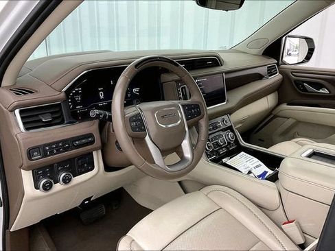 Certified 2024 GMC Yukon Denali w/ Denali Reserve Package AWD/4WD image 17
