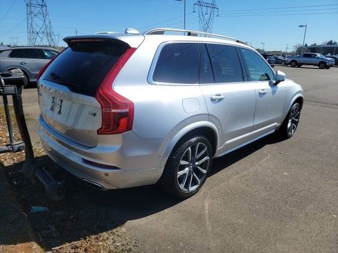 Used 2016 Volvo XC90 T6 Momentum w/ Momentum Plus Package image 2