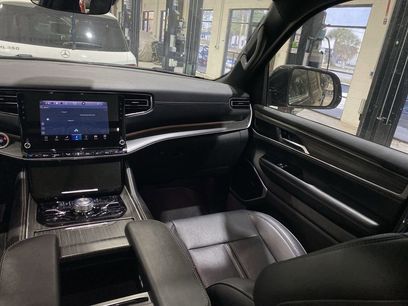 Used 2023 Jeep Wagoneer L Series III w/ Premium Group I