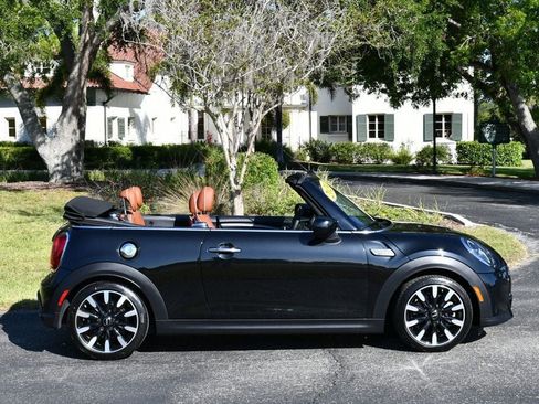 Used 2024 MINI Cooper S w/ Signature Upholstery Package FWD image 40