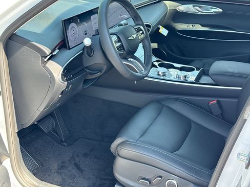 New 2026 Genesis GV70 2.5T AWD/4WD image 11