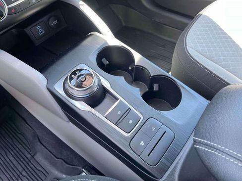 Certified 2023 Ford Escape Active AWD/4WD image 29