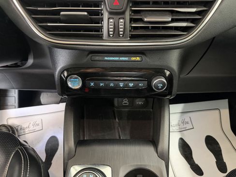 Used 2024 Ford Escape Platinum AWD/4WD image 18