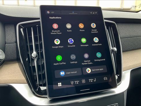 New 2026 Volvo XC90 B5 Plus image 21