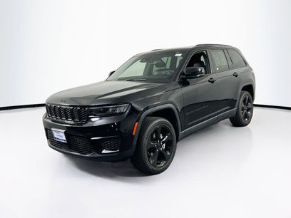 Used 2023 Jeep Grand Cherokee Altitude