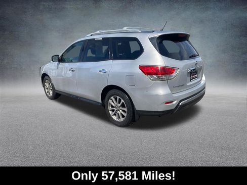 Used 2015 Nissan Pathfinder S AWD/4WD image 3