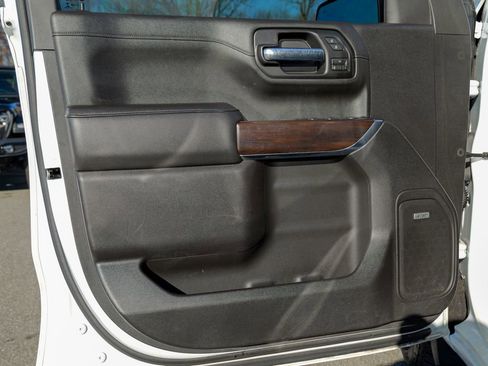 Used 2020 GMC Sierra 1500 SLT w/ SLT Premium Plus Package image 19