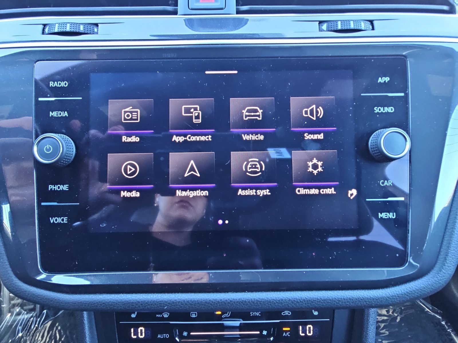 Certified 2023 Volkswagen Tiguan SE R-Line AWD/4WD image 20