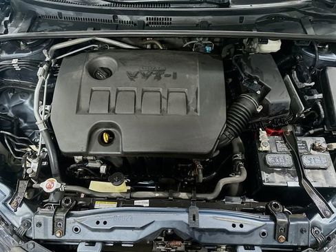 Used 2019 Toyota Corolla XSE FWD image 31