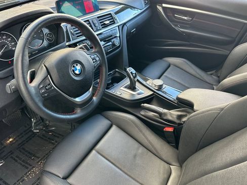 Used 2018 BMW 330i Sedan w/ Premium Package RWD image 9