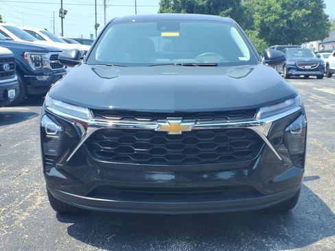 Used 2024 Chevrolet Trax LS FWD image 26
