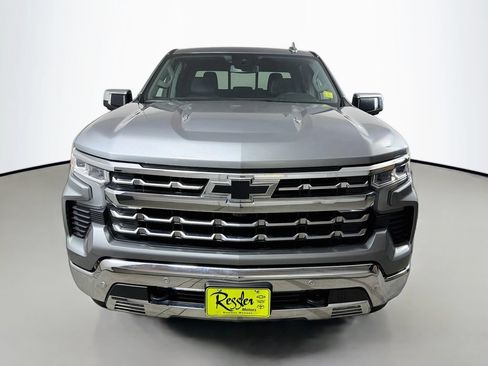 Used 2023 Chevrolet Silverado 1500 LTZ w/ LTZ Convenience Package II AWD/4WD image 2