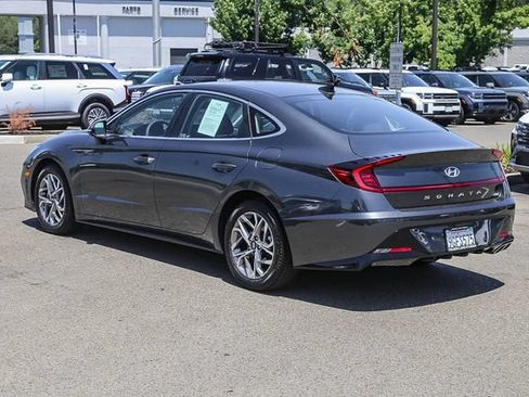 Certified 2021 Hyundai Sonata SEL FWD image 2