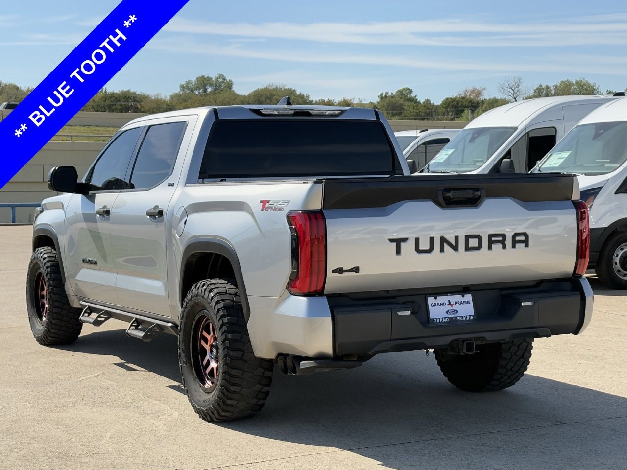 Used 2022 Toyota Tundra SR5 AWD/4WD image 6