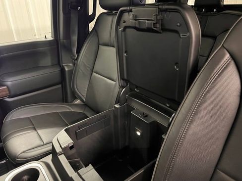 Used 2023 Chevrolet Silverado 2500 High Country w/ Technology Package image 34