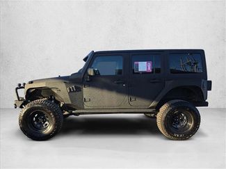 Used 2015 Jeep Wrangler Unlimited Rubicon w/ Connectivity Group video 2