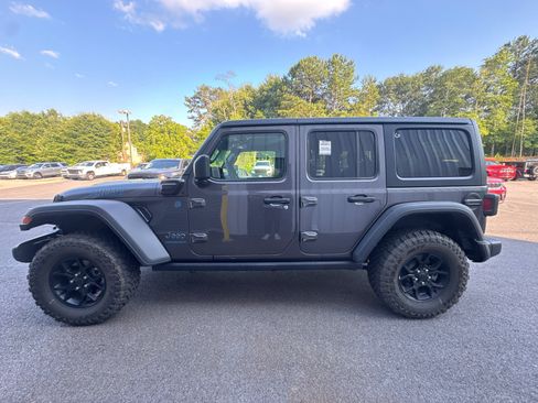 Used 2025 Jeep Wrangler Unlimited Sport S 4xe AWD/4WD image 8