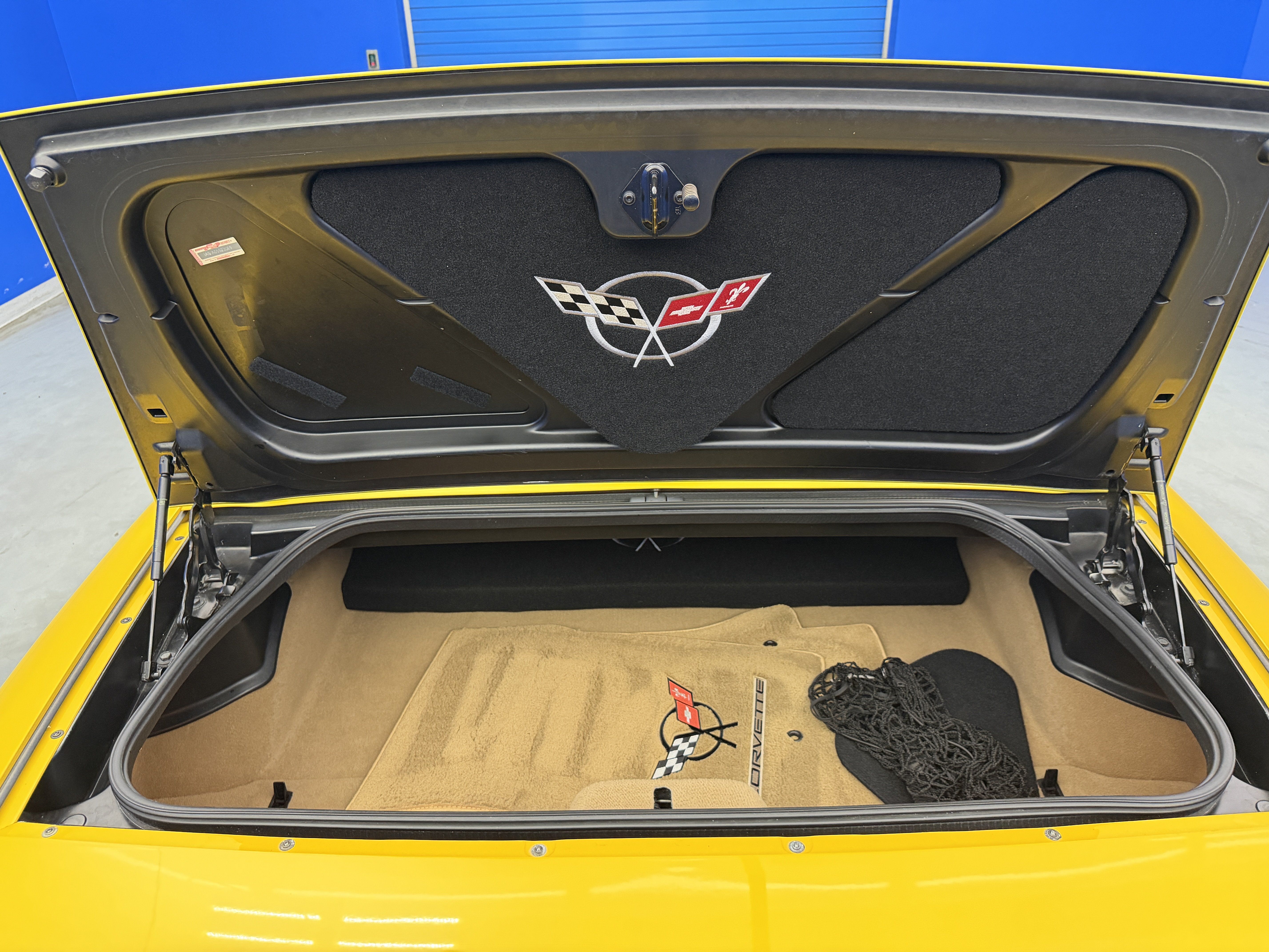 Used 2002 Chevrolet Corvette Convertible w/ Preferred Equipment Group2 RWD image 21