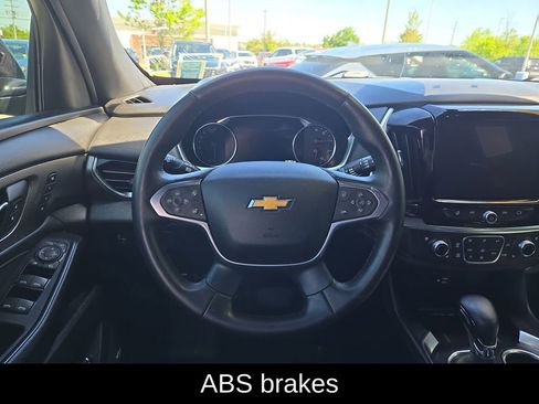 Used 2023 Chevrolet Traverse Premier AWD/4WD image 16