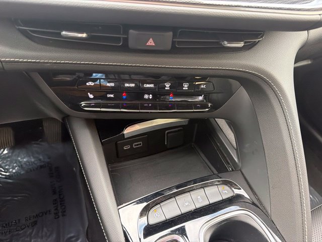 Used 2023 Buick Envision Essence FWD image 31