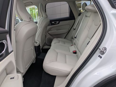 Used 2023 Volvo XC60 T8 Ultimate w/ Climate Package AWD/4WD image 26