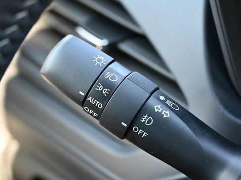 New 2025 Subaru Forester Limited image 32