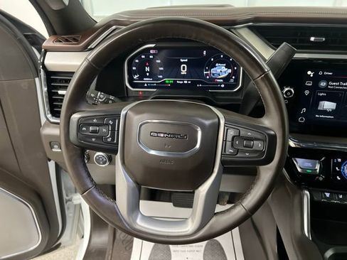 Used 2024 GMC Sierra 2500 Denali image 30