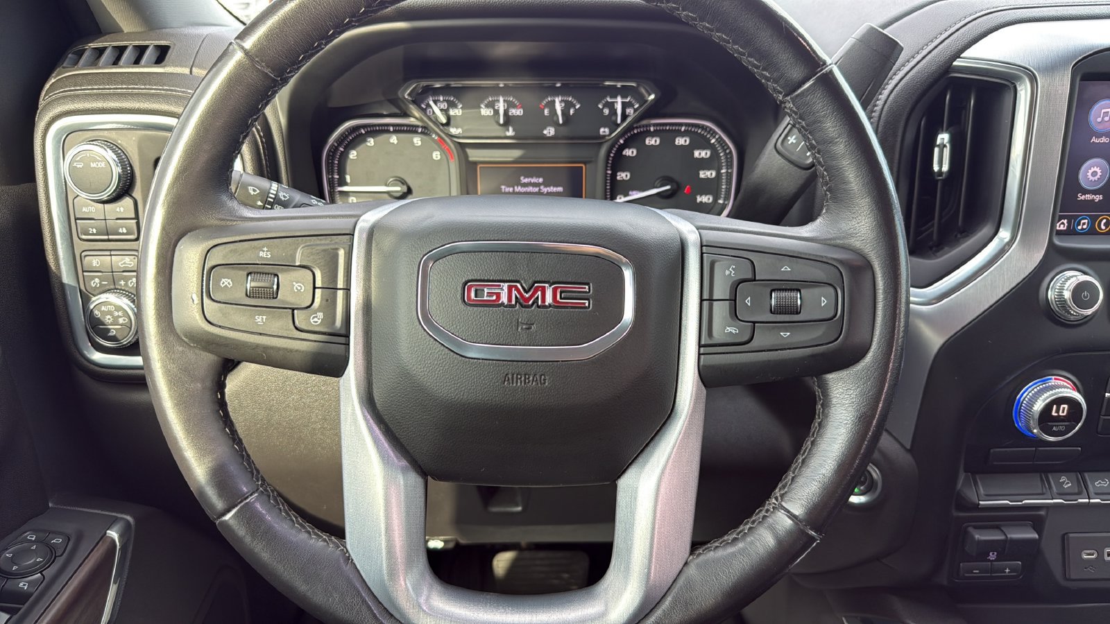 Used 2022 GMC Sierra 1500 SLT AWD/4WD image 14