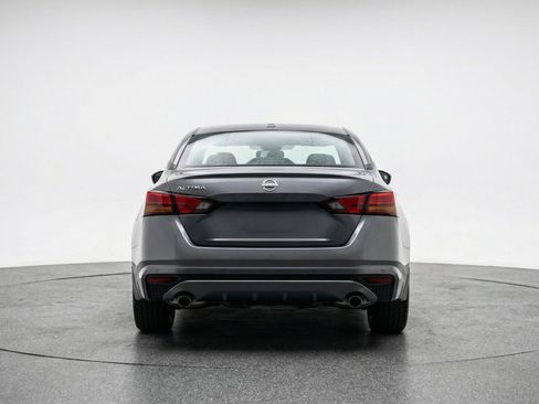 Used 2025 Nissan Altima 2.5 SV FWD image 7