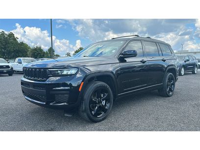 Used 2023 Jeep Grand Cherokee L Laredo