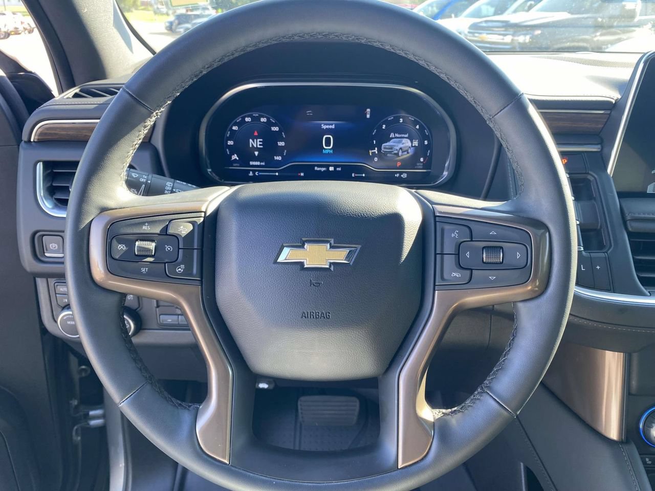 Used 2024 Chevrolet Tahoe High Country w/ Premium Package AWD/4WD image 33