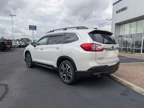 Certified 2024 Subaru Ascent Touring w/ Popular Package #2 image 7