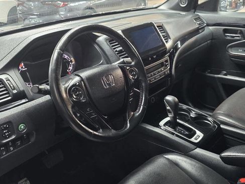 Used 2017 Honda Ridgeline Black Edition image 13