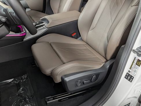 Used 2025 BMW X3 xDrive30i w/ Convenience Package image 18