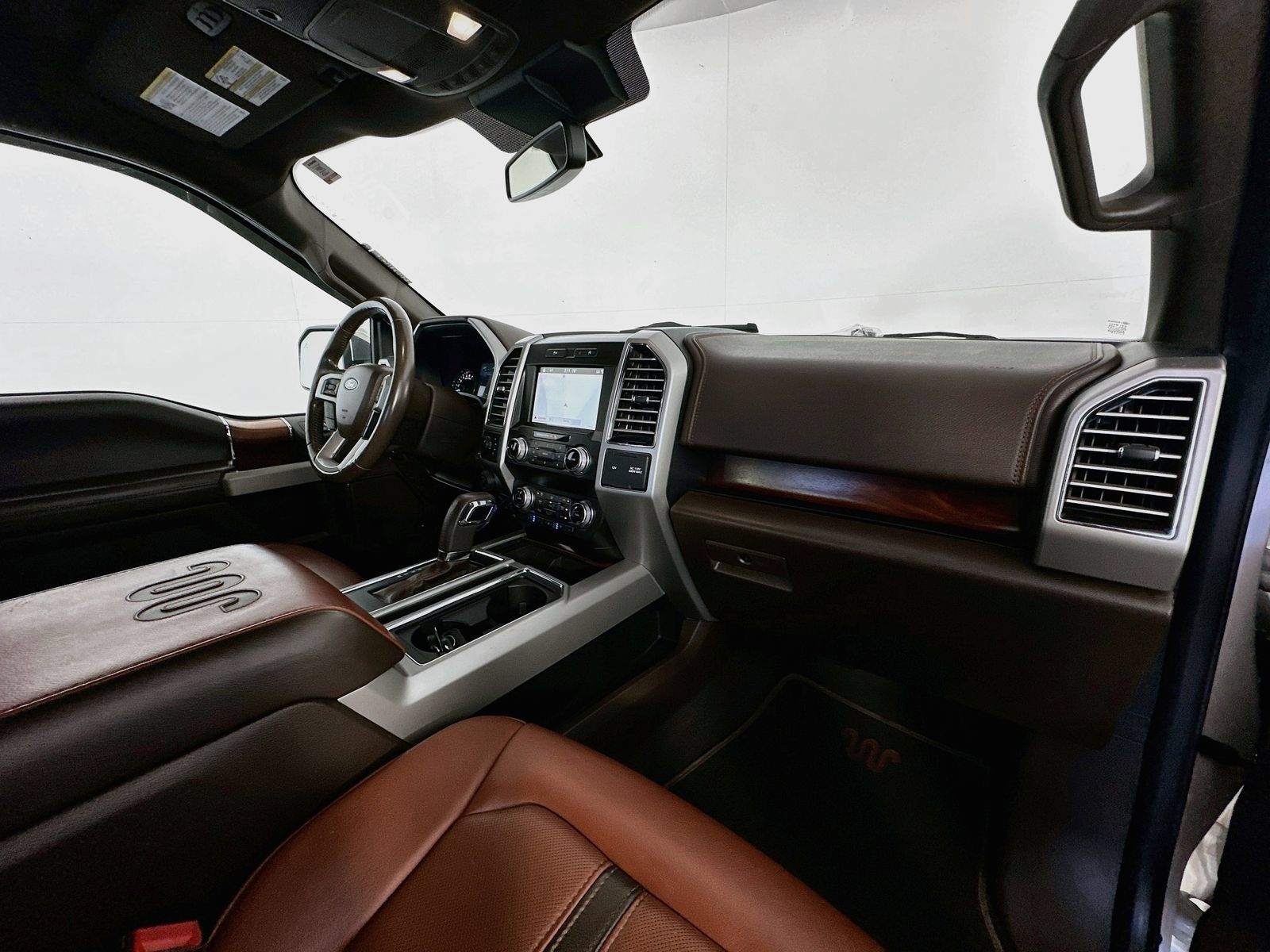 Used 2019 Ford F150 King Ranch w/ Equipment Group 601A Luxury AWD/4WD image 29