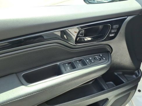 Used 2023 Honda Odyssey Elite image 12
