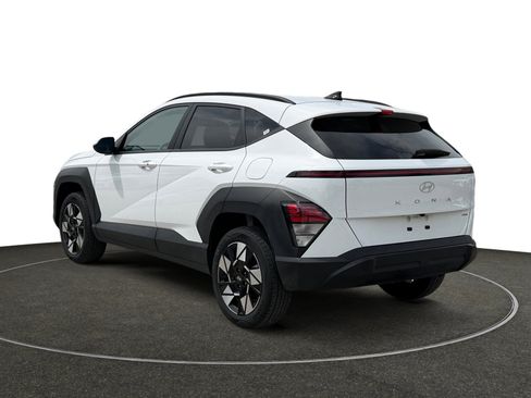 Used 2025 Hyundai Kona SEL AWD/4WD image 3