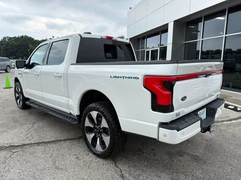 Used 2022 Ford F150 Lightning Platinum AWD/4WD image 5