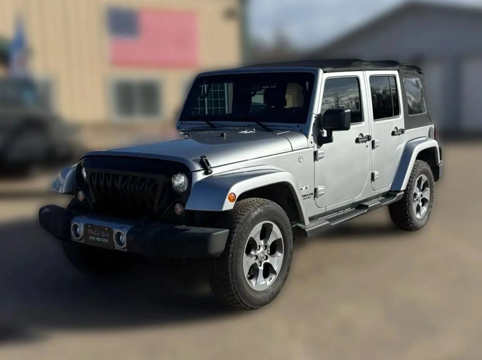 Used 2017 Jeep Wrangler Unlimited Sahara w/ Connectivity Group AWD/4WD image 1