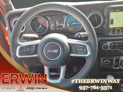 Certified 2023 Jeep Wrangler Unlimited Sahara w/ Cold Weather Group AWD/4WD image 17