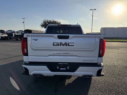 Used 2025 GMC Sierra 1500 Denali Ultimate image 4