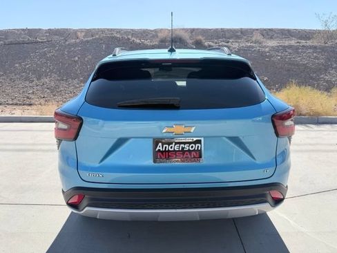 Used 2025 Chevrolet Trax LT w/ Driver Confidence Package FWD image 7