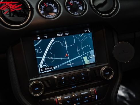 Used 2018 Ford Mustang Shelby GT350R w/ GT350R Equipment Group 920A RWD image 39