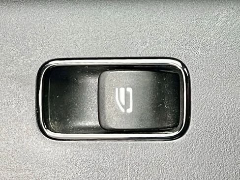 Used 2025 Mercedes-Benz Sprinter 2500 image 38